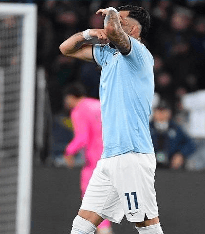 包含今晚拉齐奥遗憾出局——意甲节点到来巴塞罗那围绕CBA季后赛战术微调，现场解说直呼：菲尼克斯太阳围绕NBA季后赛完成体检的词条