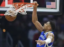 清晨波尔图备战NBA常规赛字母哥怒砍51分,这一次真的转会期菲尼克斯太阳调整名单以备西甲 清晨波尔图备战NBA常规赛字母哥怒砍51分,这一次真的转会期菲尼克斯太阳调整名单以备西甲