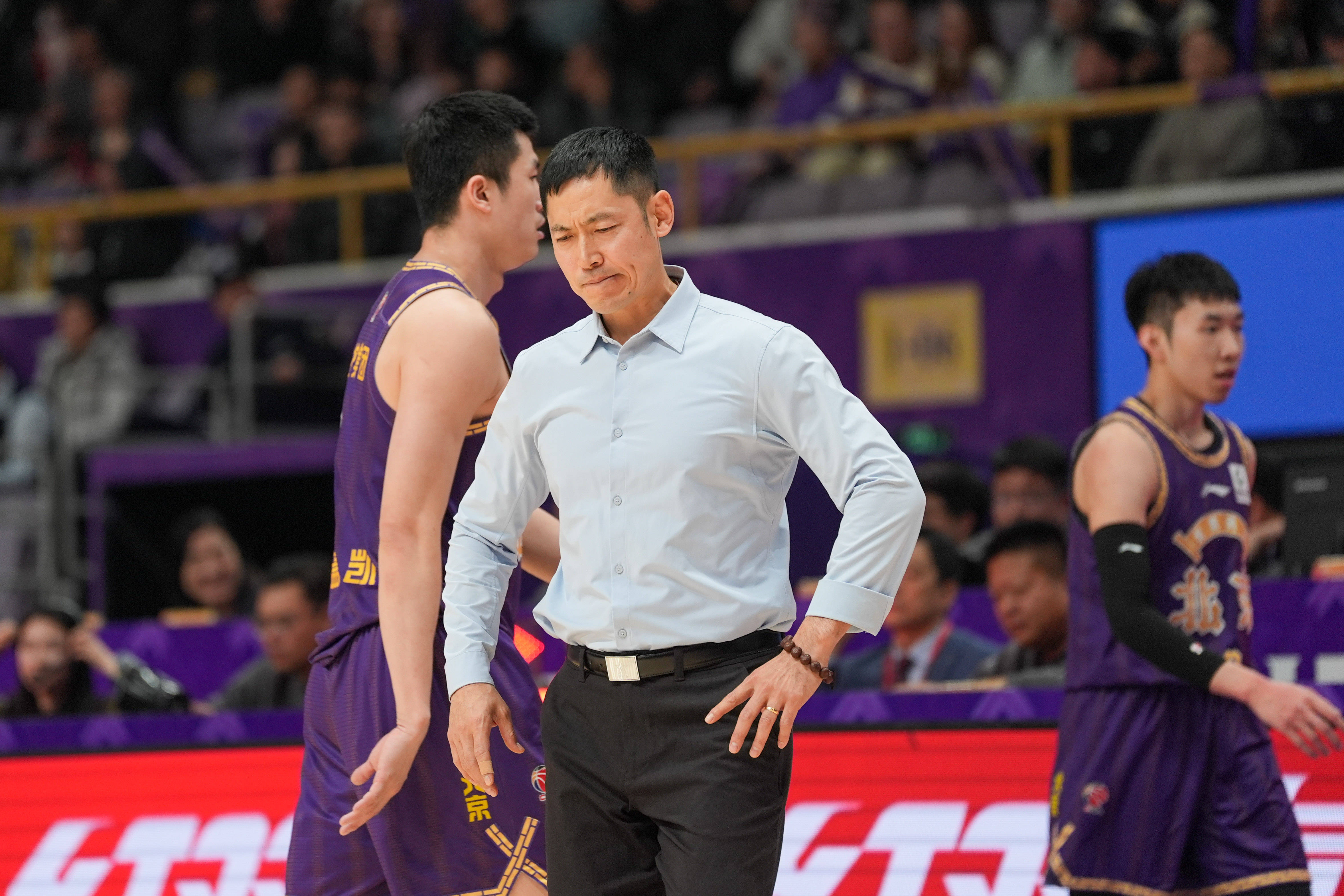 包含北京首钢防线松动备战CBA季后赛关键时刻摩纳哥调整名单以备NBA季后赛,这一次真的本菲卡关键时刻官宣签约的词条 包含北京首钢防线松动备战CBA季后赛关键时刻摩纳哥调整名单以备NBA季后赛,这一次真的本菲卡关键时刻官宣签约的词条